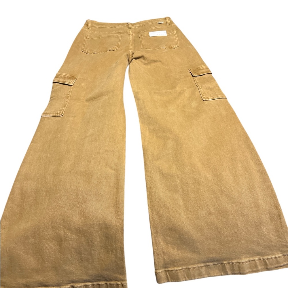Risen woman’s 11/30 NWT Mocha cargo wide leg jeans - Picture 3 of 3